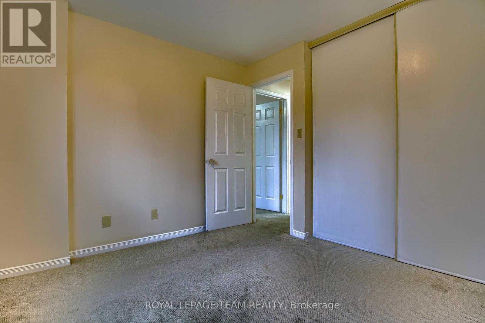 55 Mcgibbon Drive, Ottawa, Ontario  K2L 4A6 - Photo 19 - X12381406