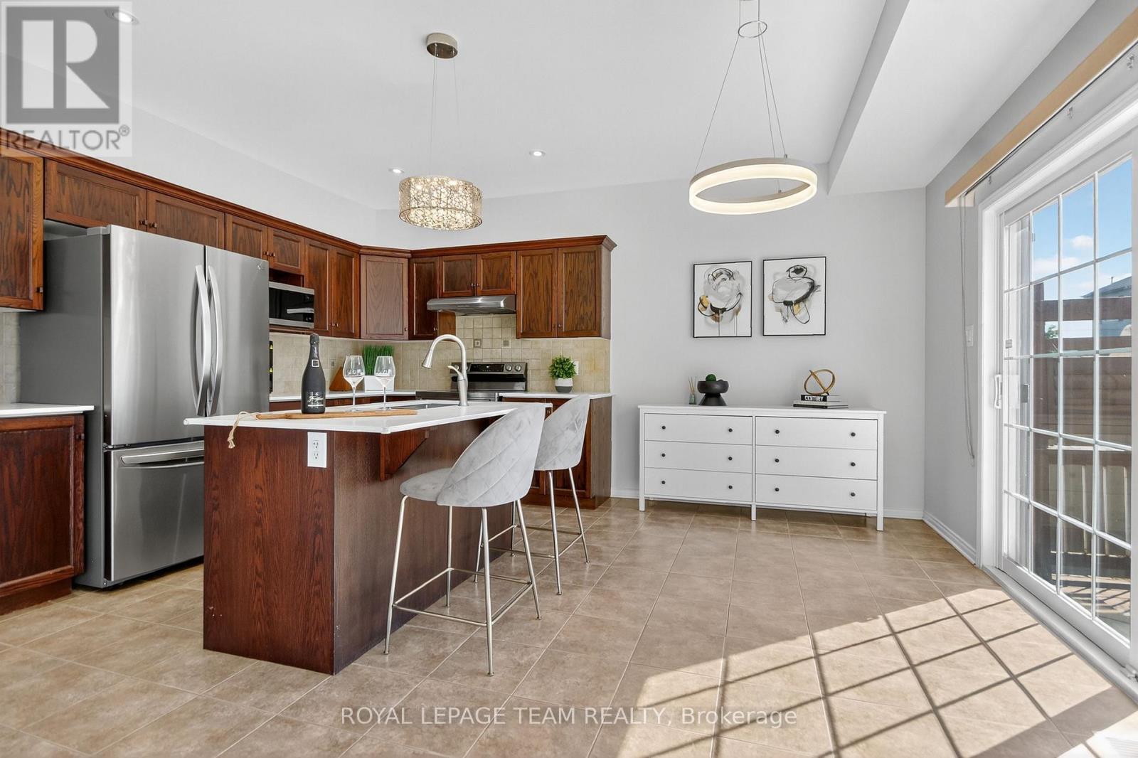 347 Tucana Way, Ottawa, Ontario  K2J 0Z8 - Photo 12 - X12445506