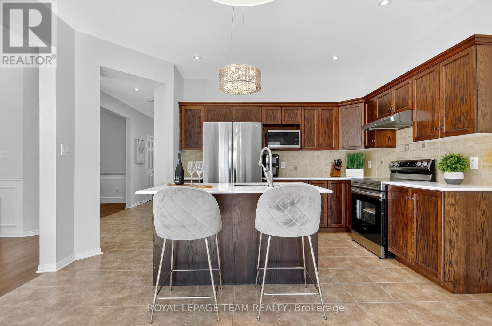 347 Tucana Way, Ottawa, Ontario  K2J 0Z8 - Photo 14 - X12445506