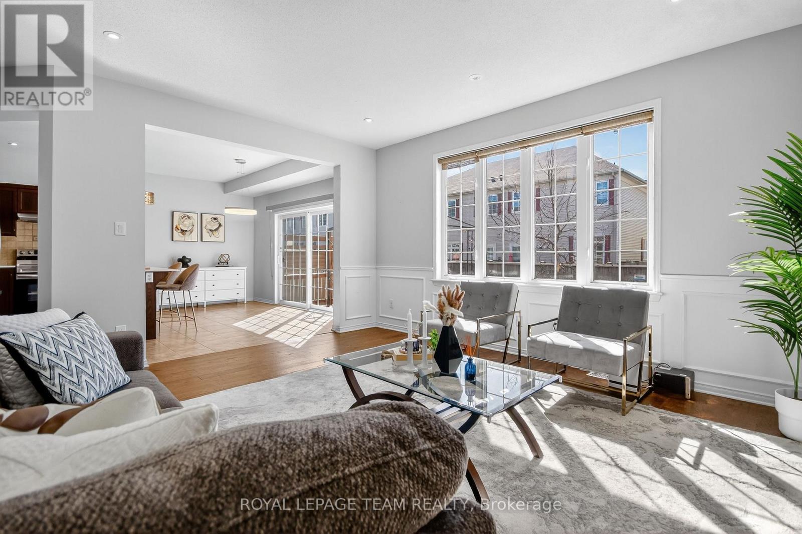 347 Tucana Way, Ottawa, Ontario  K2J 0Z8 - Photo 11 - X12445506