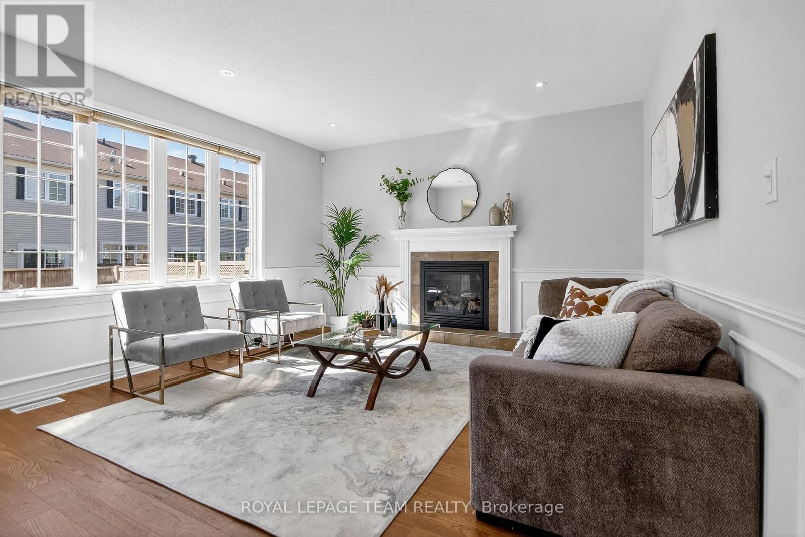 347 Tucana Way, Ottawa, Ontario  K2J 0Z8 - Photo 9 - X12445506