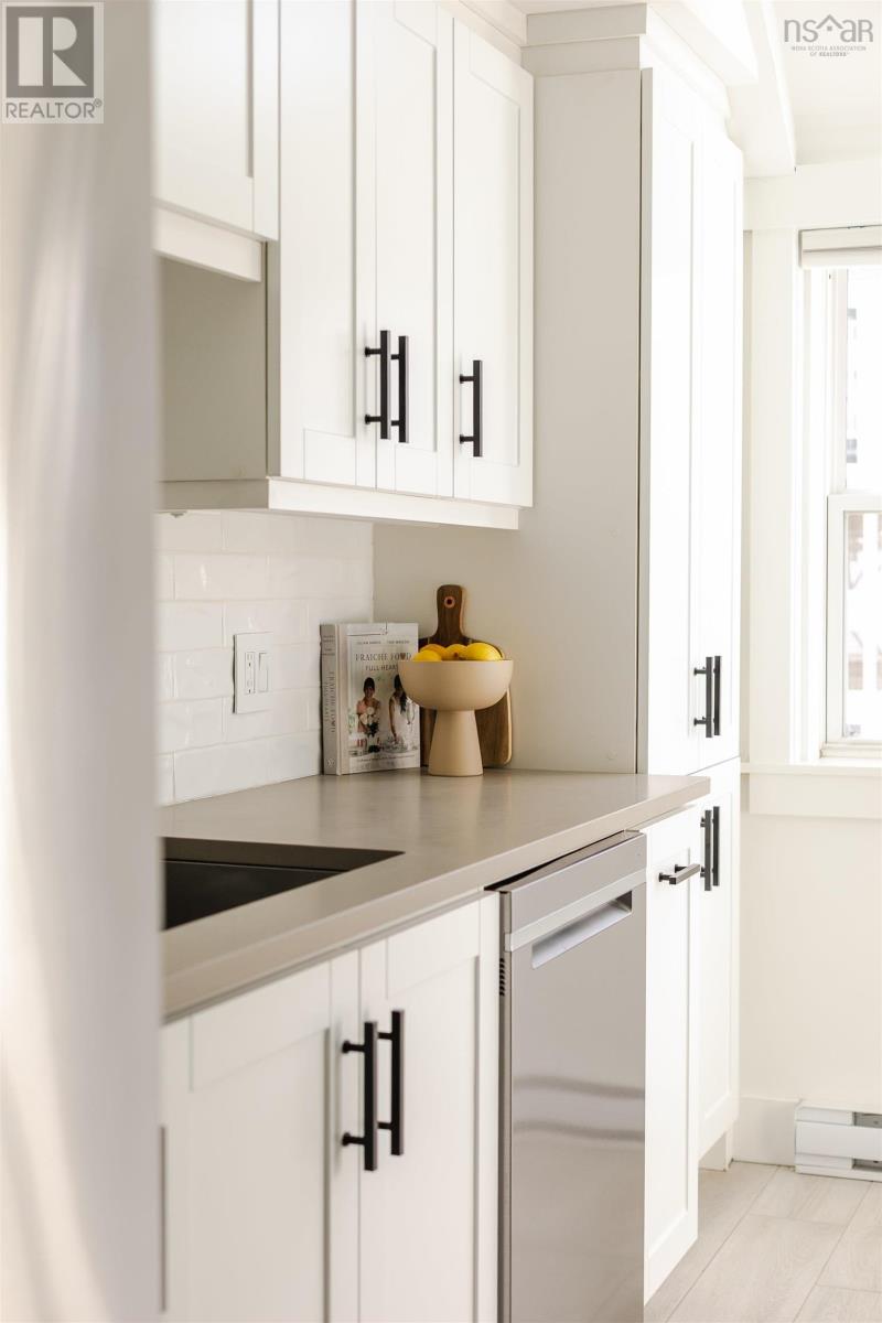 5686 Victoria Road, Halifax, Nova Scotia  B3H 1M8 - Photo 18 - 202527866