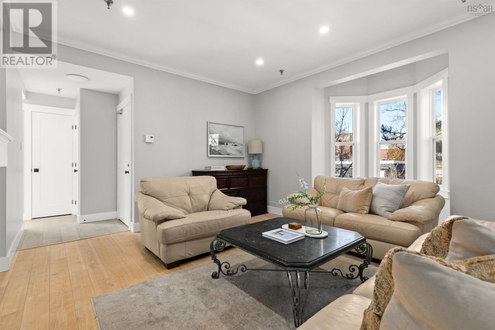 5686 Victoria Road, Halifax, Nova Scotia  B3H 1M8 - Photo 2 - 202527866