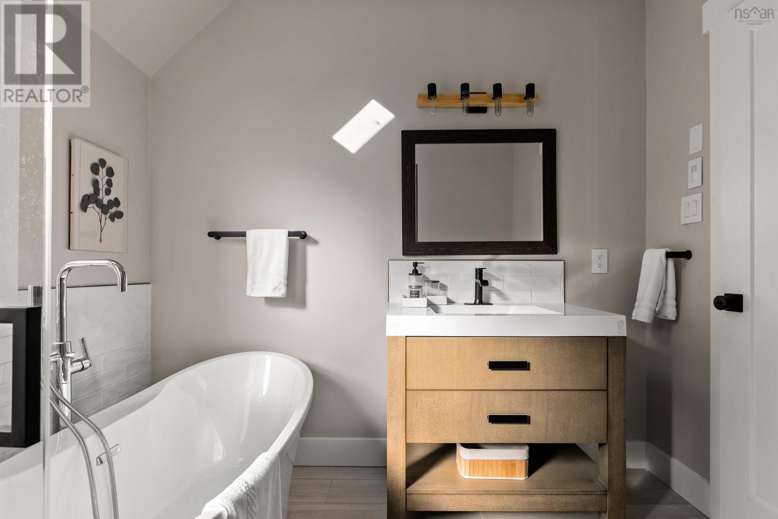 5686 Victoria Road, Halifax, Nova Scotia  B3H 1M8 - Photo 28 - 202527866