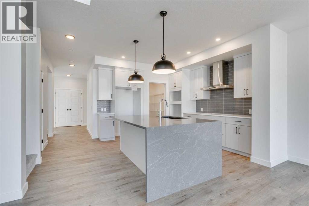 152 Hotchkiss Common Se, Calgary, Alberta  T3S 0J5 - Photo 6 - A2250197