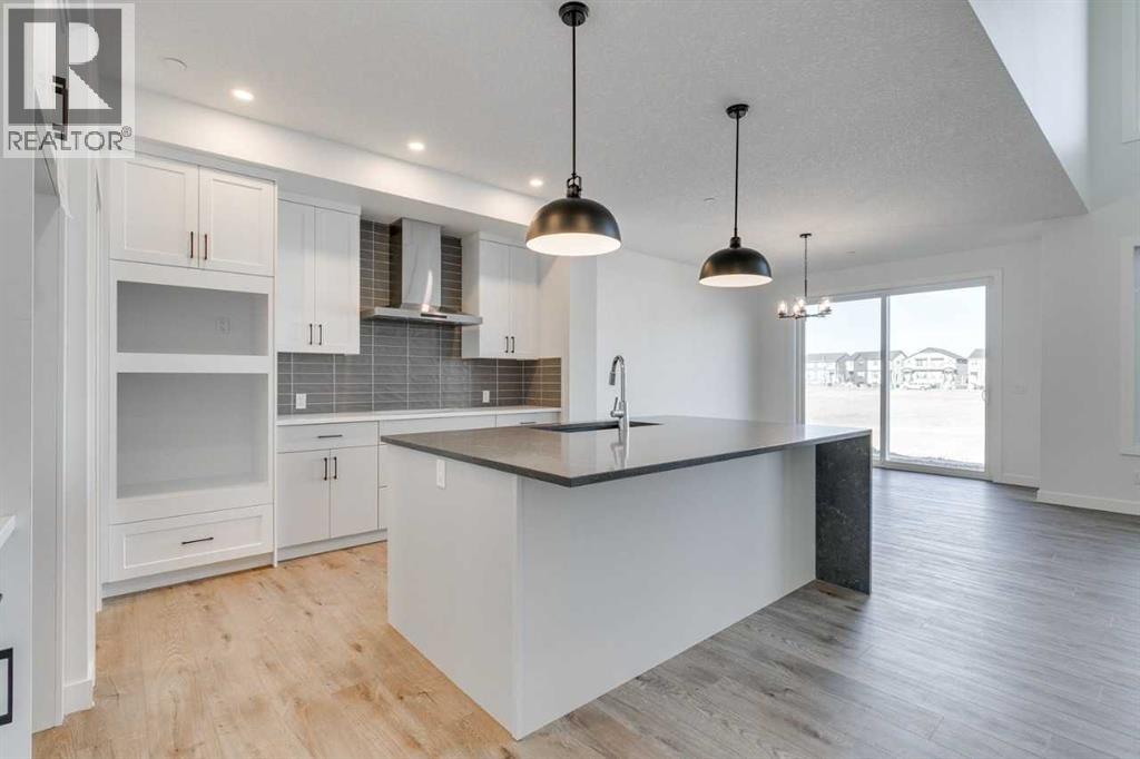 152 Hotchkiss Common Se, Calgary, Alberta  T3S 0J5 - Photo 5 - A2250197