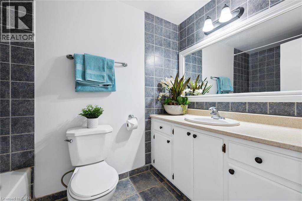 302 Bluevale Street N Unit# D, Waterloo, Ontario N2J 4G3 - Photo 24 - 40726352