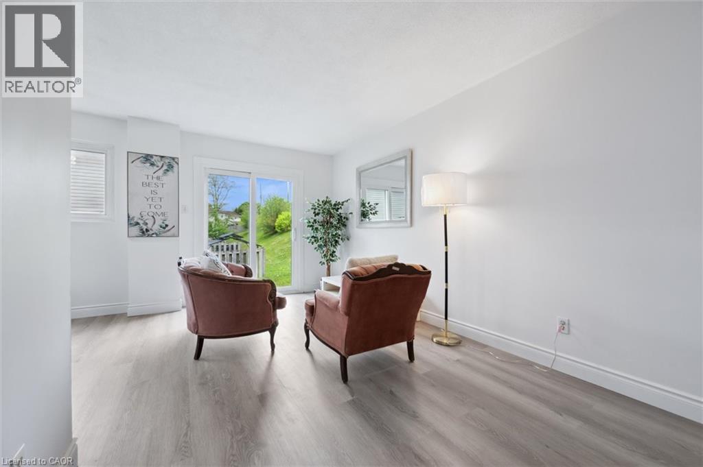 302 Bluevale Street N Unit# D, Waterloo, Ontario N2J 4G3 - Photo 7 - 40726352