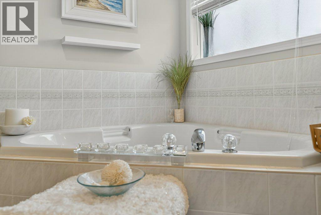 96 Shawbrooke Manor Sw, Calgary, Alberta  T2Y 3L8 - Photo 28 - A2269025