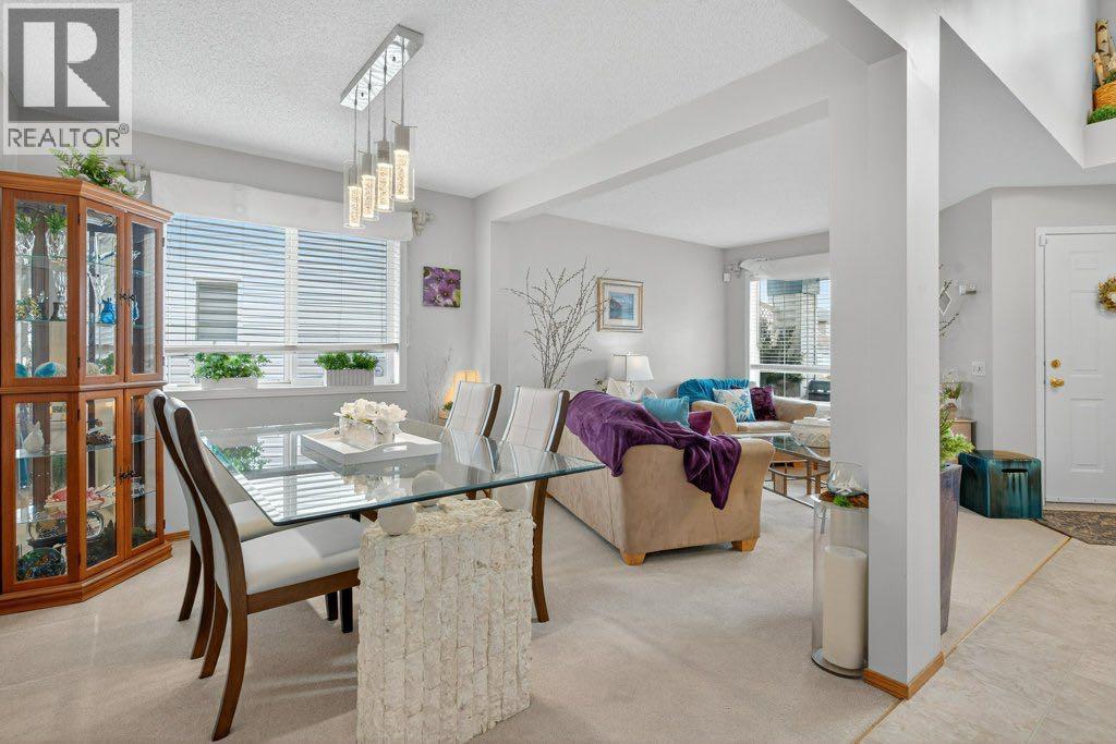 96 Shawbrooke Manor Sw, Calgary, Alberta  T2Y 3L8 - Photo 8 - A2269025