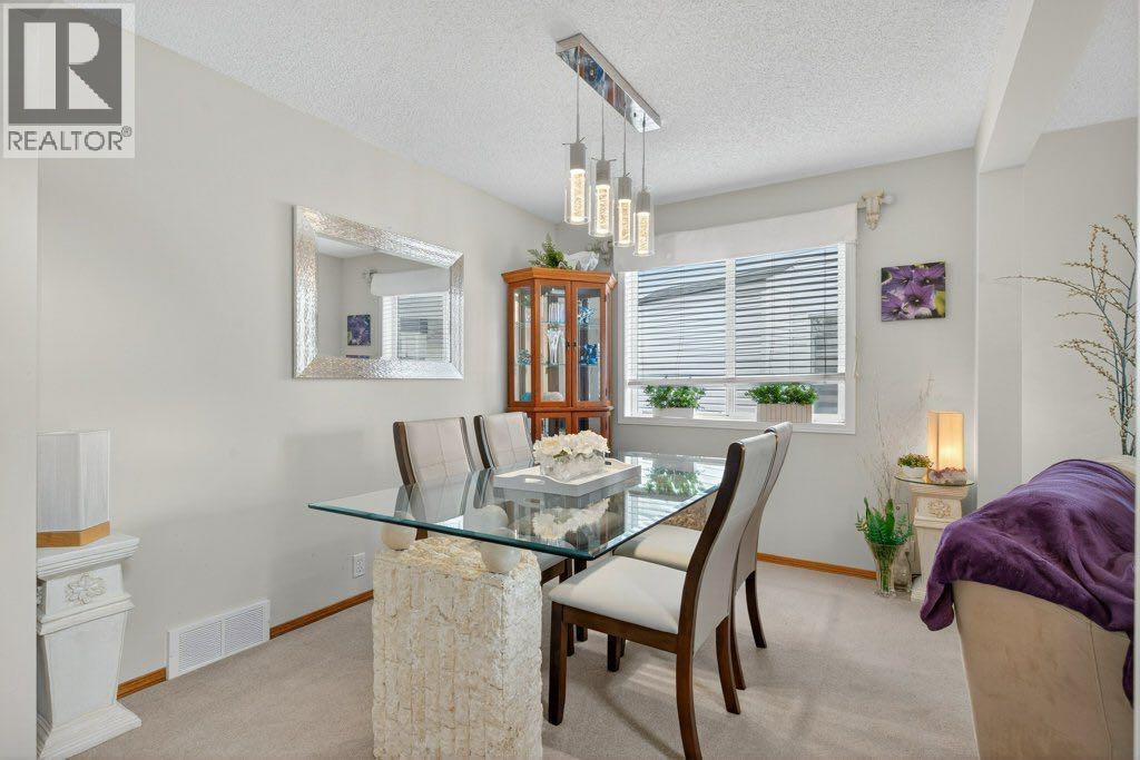 96 Shawbrooke Manor Sw, Calgary, Alberta  T2Y 3L8 - Photo 9 - A2269025