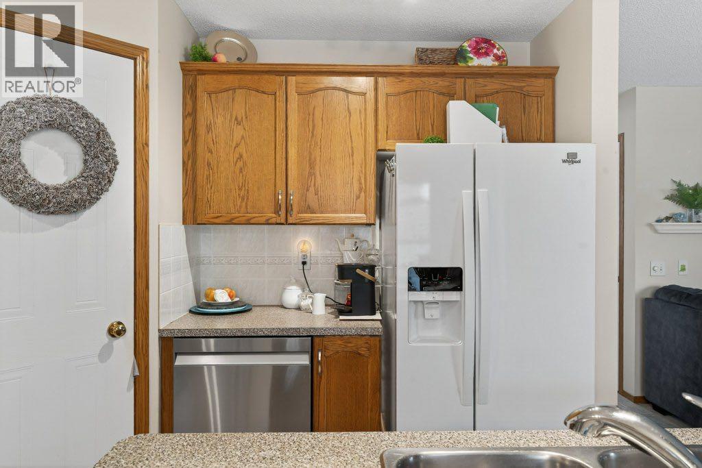 96 Shawbrooke Manor Sw, Calgary, Alberta  T2Y 3L8 - Photo 12 - A2269025