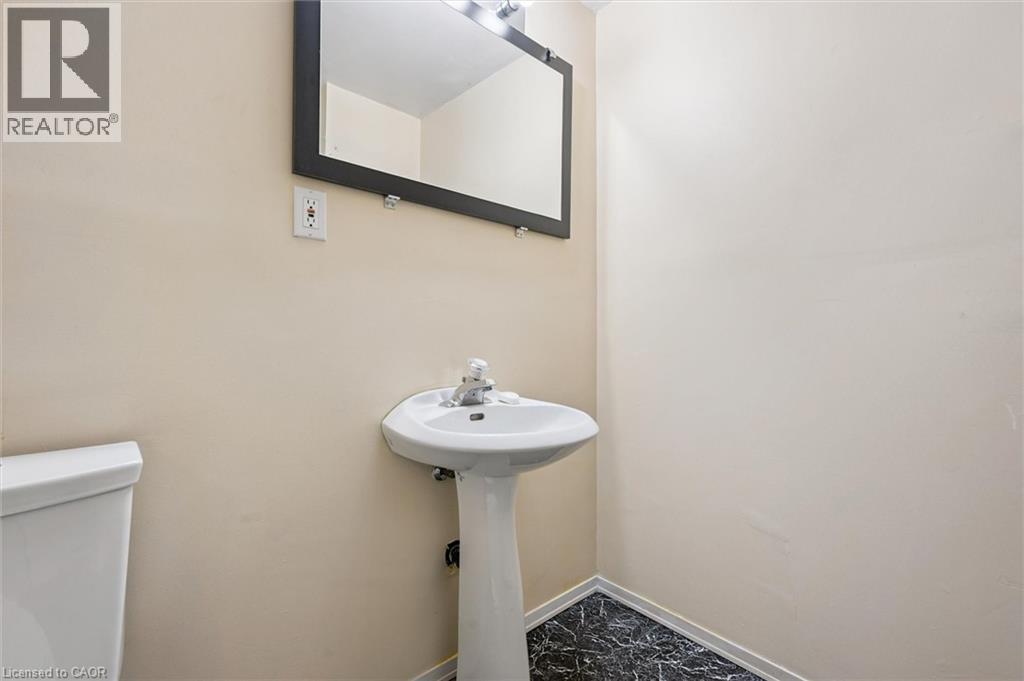 41 Manitoulin Crescent, Kitchener, Ontario  N2A 3J4 - Photo 33 - 40785322