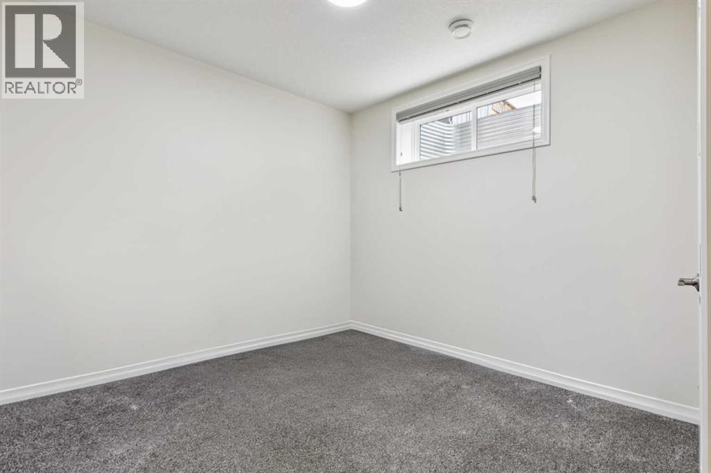 44 Riviera Court, Cochrane, Alberta  T4C 2V8 - Photo 35 - A2269159