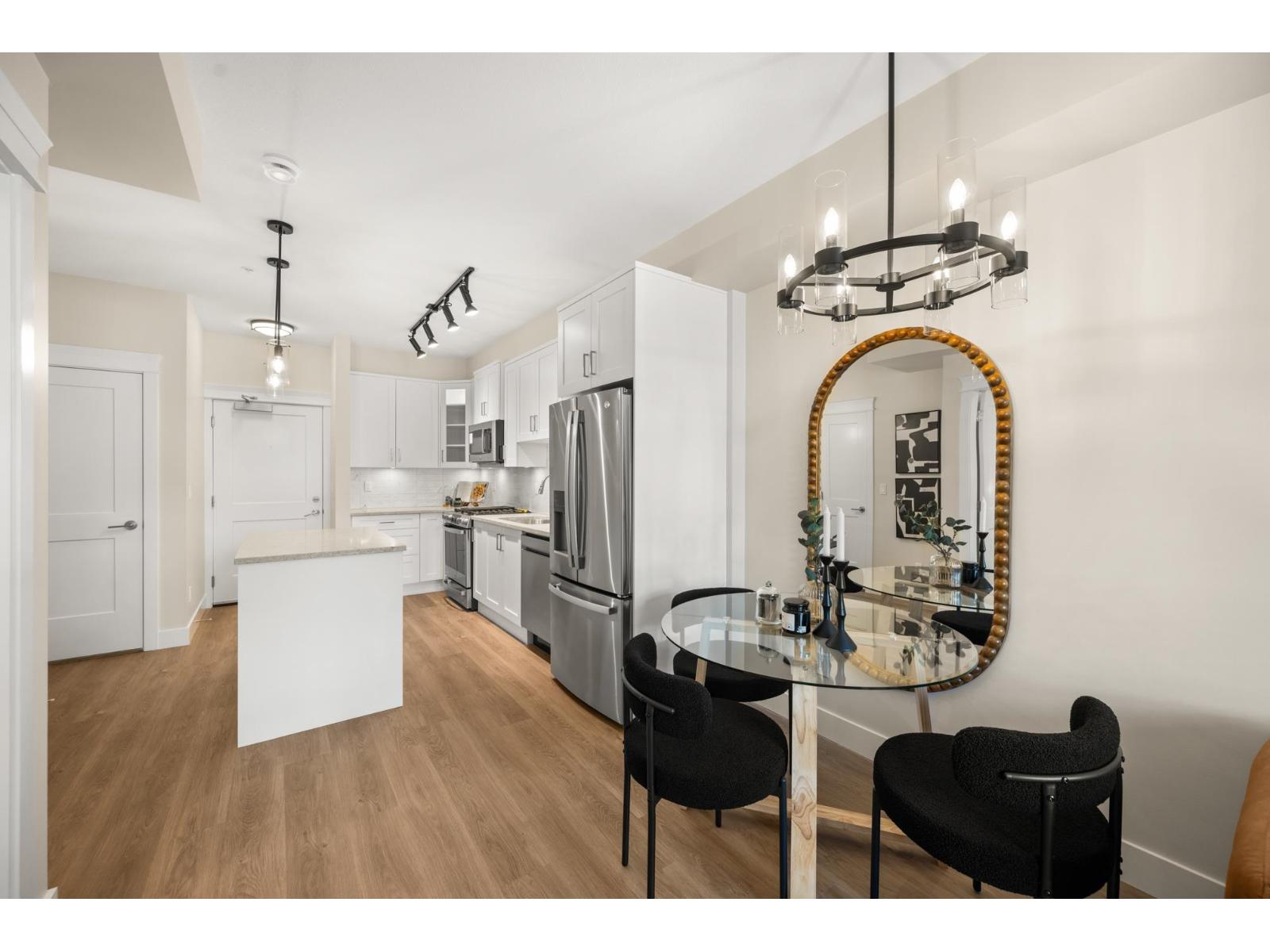 A328 8233 208b Street, Langley, British Columbia  V2Y 4M7 - Photo 5 - R3065326