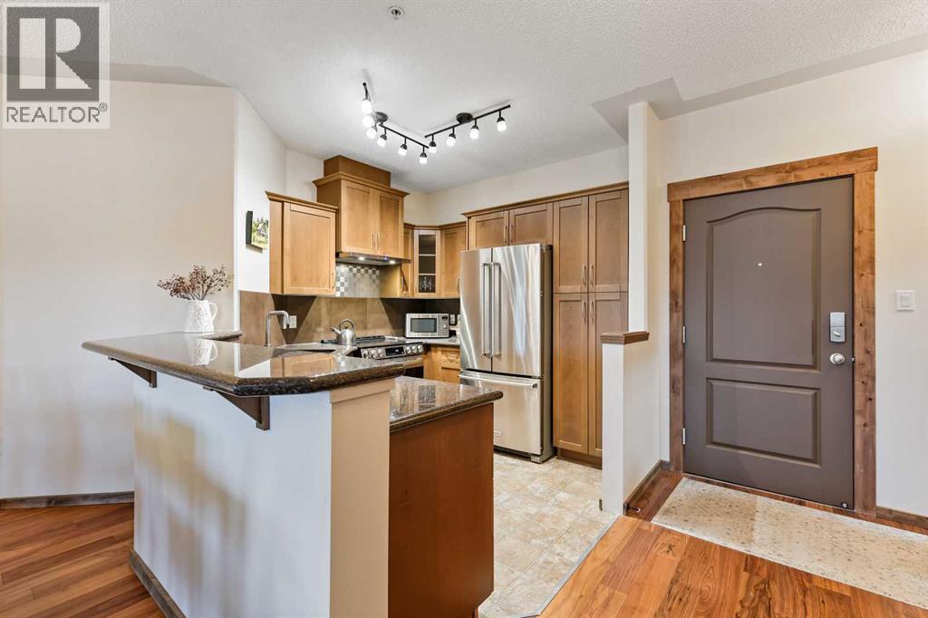 527, 10 Discovery Ridge Close Sw, Calgary, Alberta  T3H 5X3 - Photo 15 - A2269971