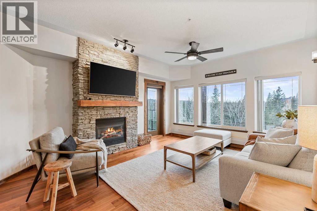 527, 10 Discovery Ridge Close Sw, Calgary, Alberta  T3H 5X3 - Photo 1 - A2269971