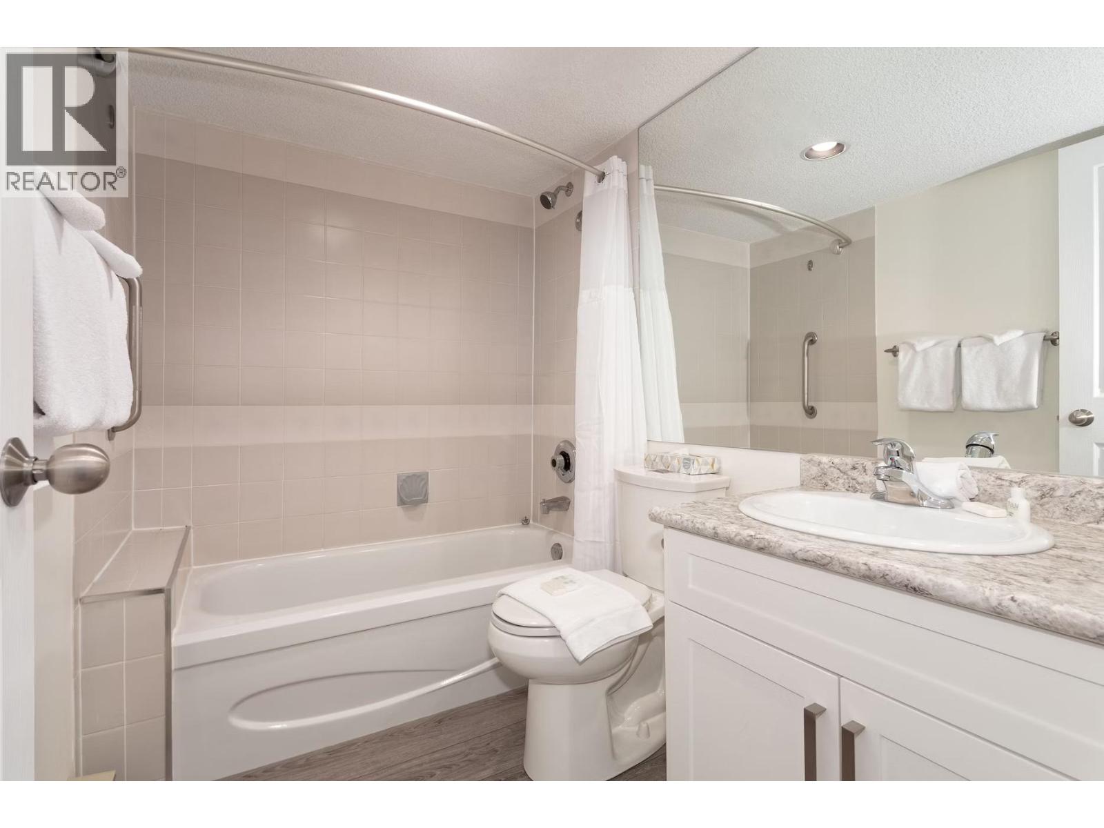 117 2050 Lake Placid (Week 52) Road, Whistler, British Columbia  V8E 0B6 - Photo 10 - R3067223