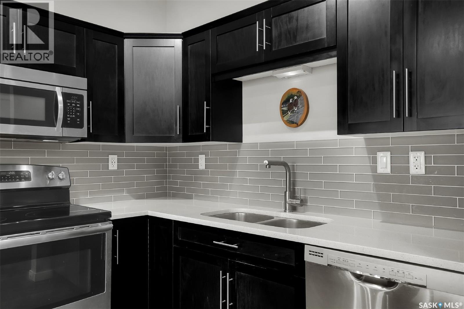 #216 545 Hassard Close, Saskatoon, Saskatchewan  S7L 6V3 - Photo 6 - SK024009