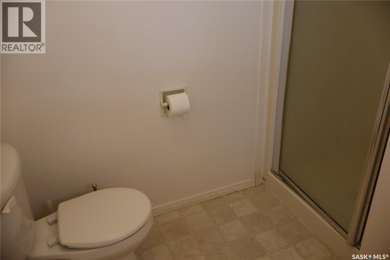 602 Centre Street, Assiniboia, Saskatchewan  S0H 0B0 - Photo 13 - SK023837