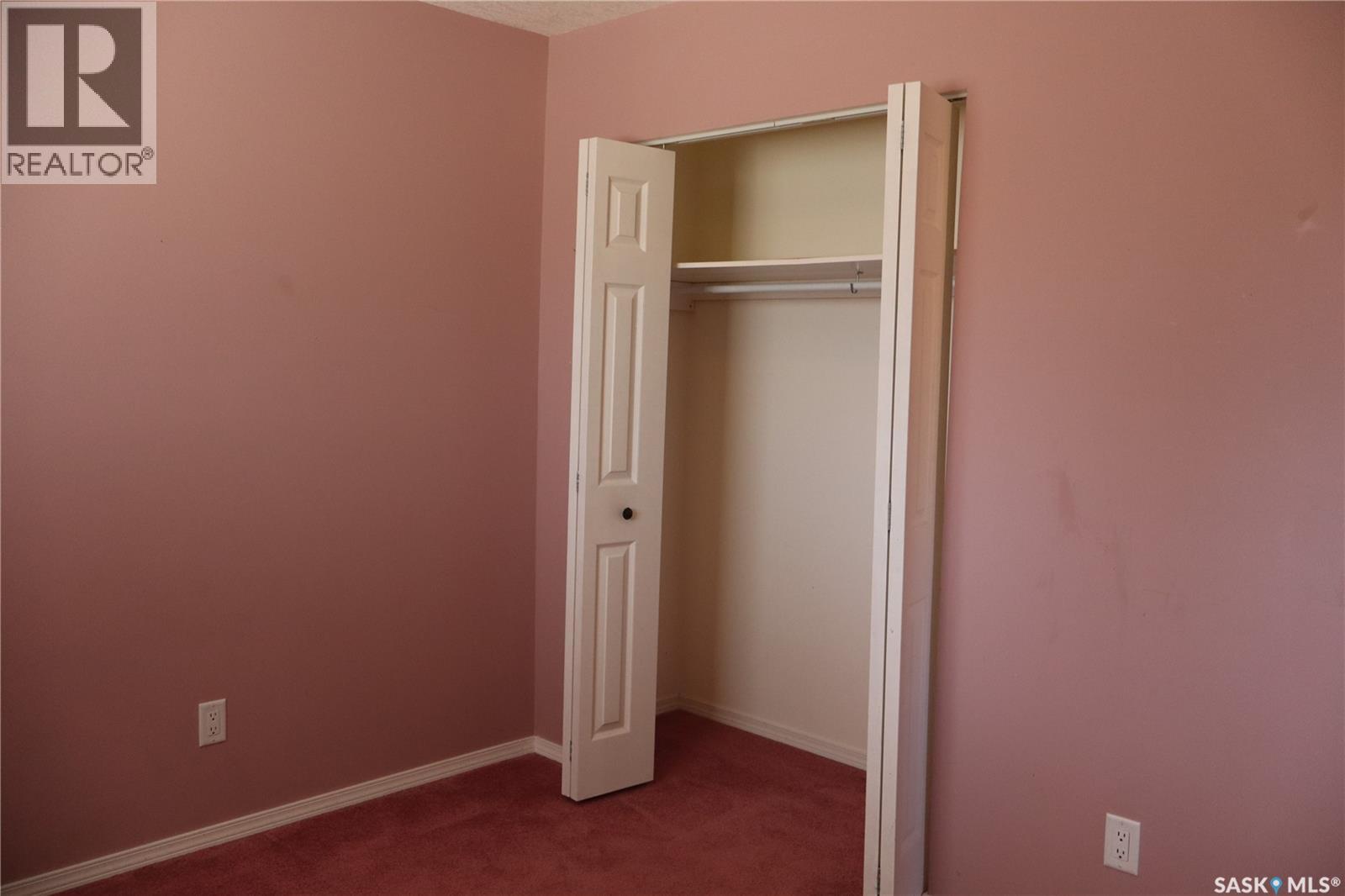 602 Centre Street, Assiniboia, Saskatchewan  S0H 0B0 - Photo 17 - SK023837