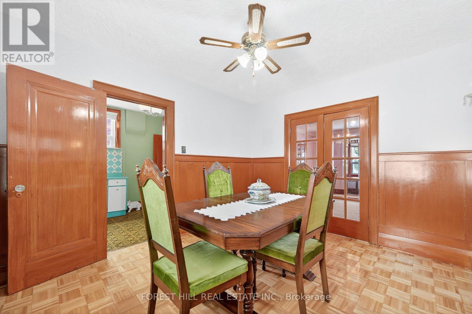 11 Heydon Park Road, Toronto, Ontario  M6J 2C7 - Photo 10 - C12542638