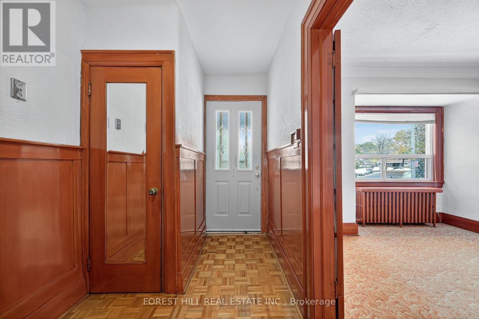 11 Heydon Park Road, Toronto, Ontario  M6J 2C7 - Photo 17 - C12542638