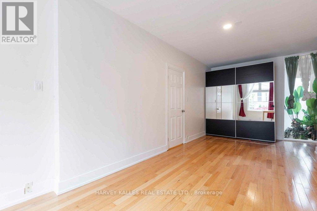 B - 148 Collier Street, Toronto, Ontario  M4W 1M3 - Photo 5 - C12542642