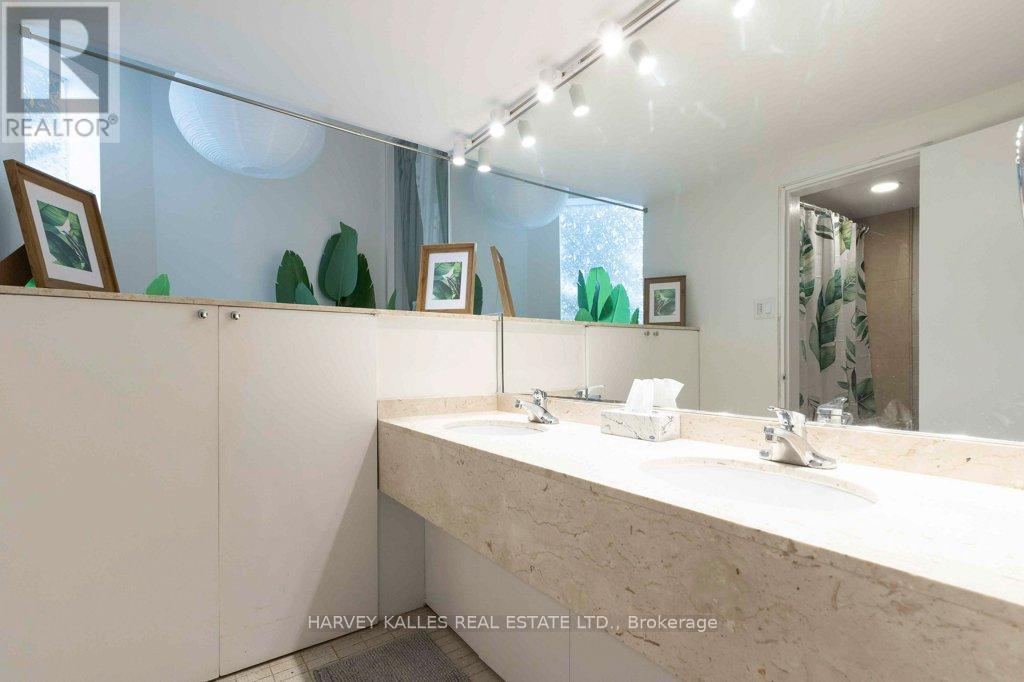 B - 148 Collier Street, Toronto, Ontario  M4W 1M3 - Photo 6 - C12542642