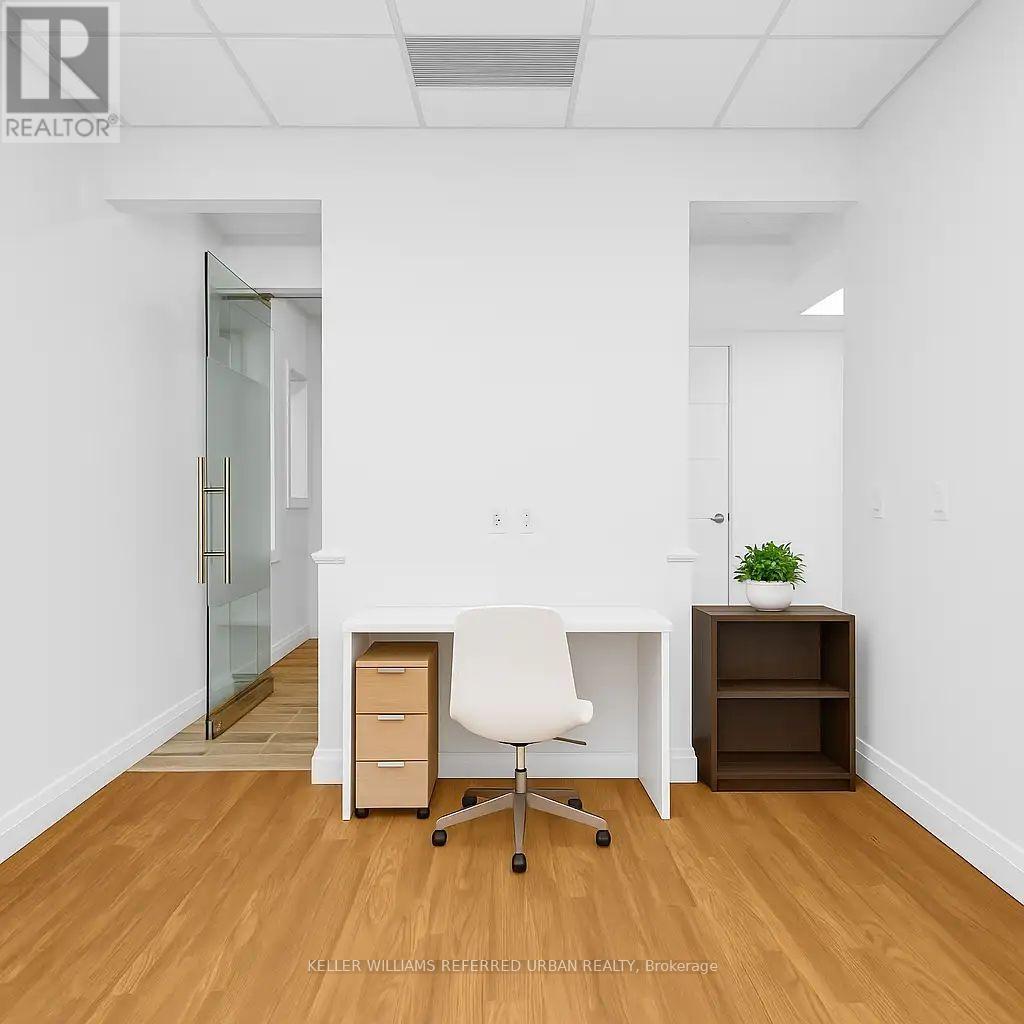 Upper - 541 Queen Street E, Toronto, Ontario  M5A 1V1 - Photo 11 - C12542680