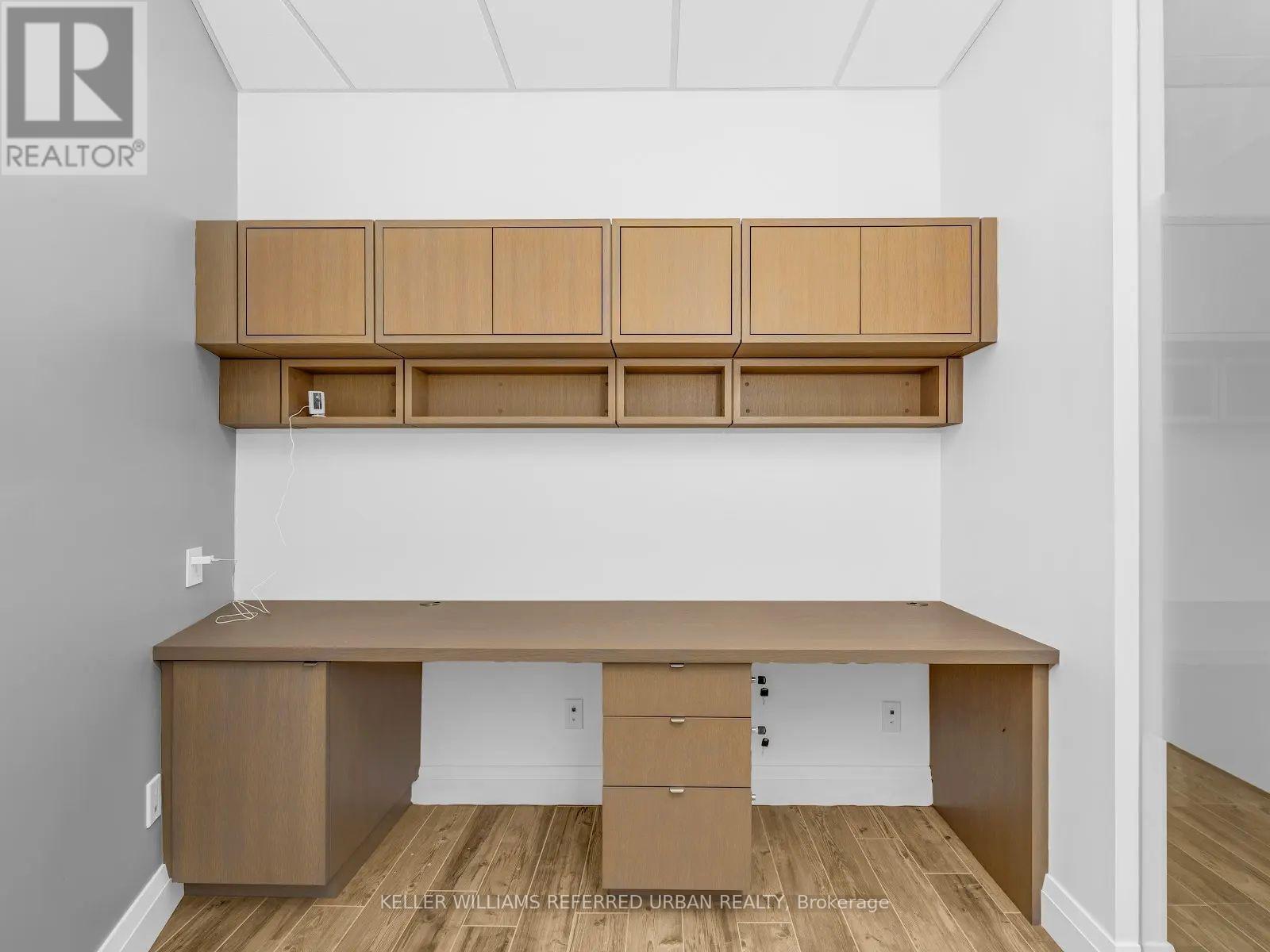 Upper - 541 Queen Street E, Toronto, Ontario  M5A 1V1 - Photo 13 - C12542680