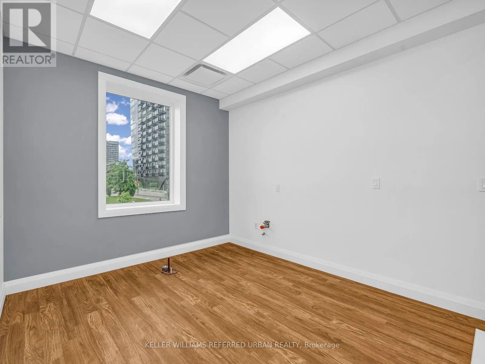 Upper - 541 Queen Street E, Toronto, Ontario  M5A 1V1 - Photo 15 - C12542680