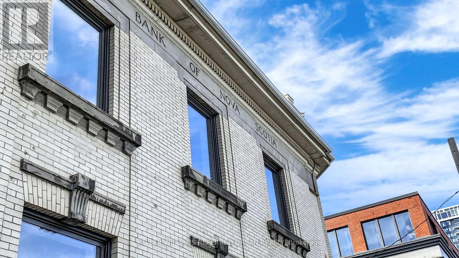 Upper - 541 Queen Street E, Toronto, Ontario  M5A 1V1 - Photo 2 - C12542680