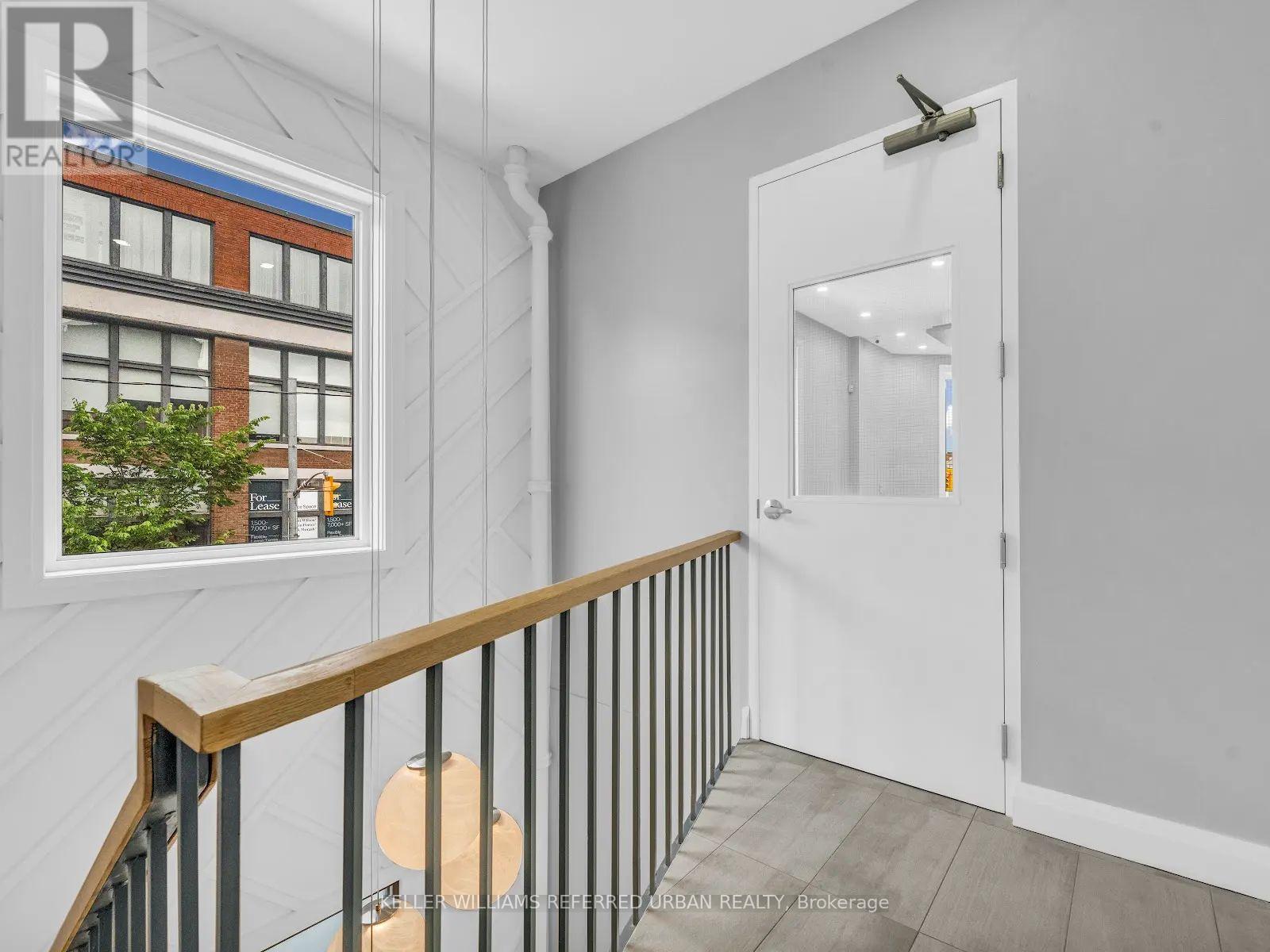 Upper - 541 Queen Street E, Toronto, Ontario  M5A 1V1 - Photo 28 - C12542680