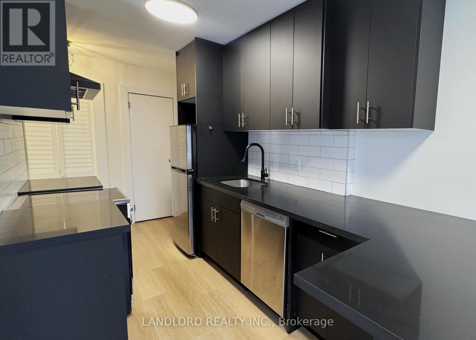 401 - 420 Eglinton Avenue E, Toronto, Ontario  M4P 1L8 - Photo 4 - C12542772