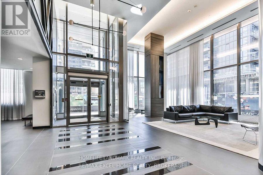 Ps02 - 52 Forest Manor Road, Toronto, Ontario  M2J 1M6 - Photo 3 - C12542826