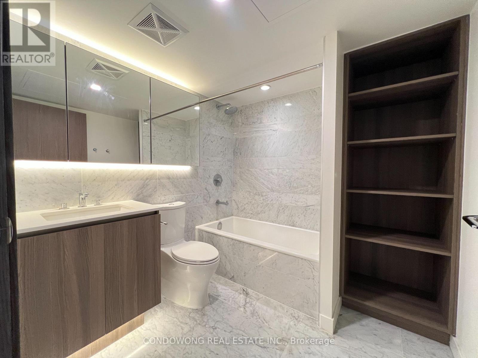 1815 - 19 Bathurst Street, Toronto, Ontario M5V 0N2 - Photo 11 - C12542870