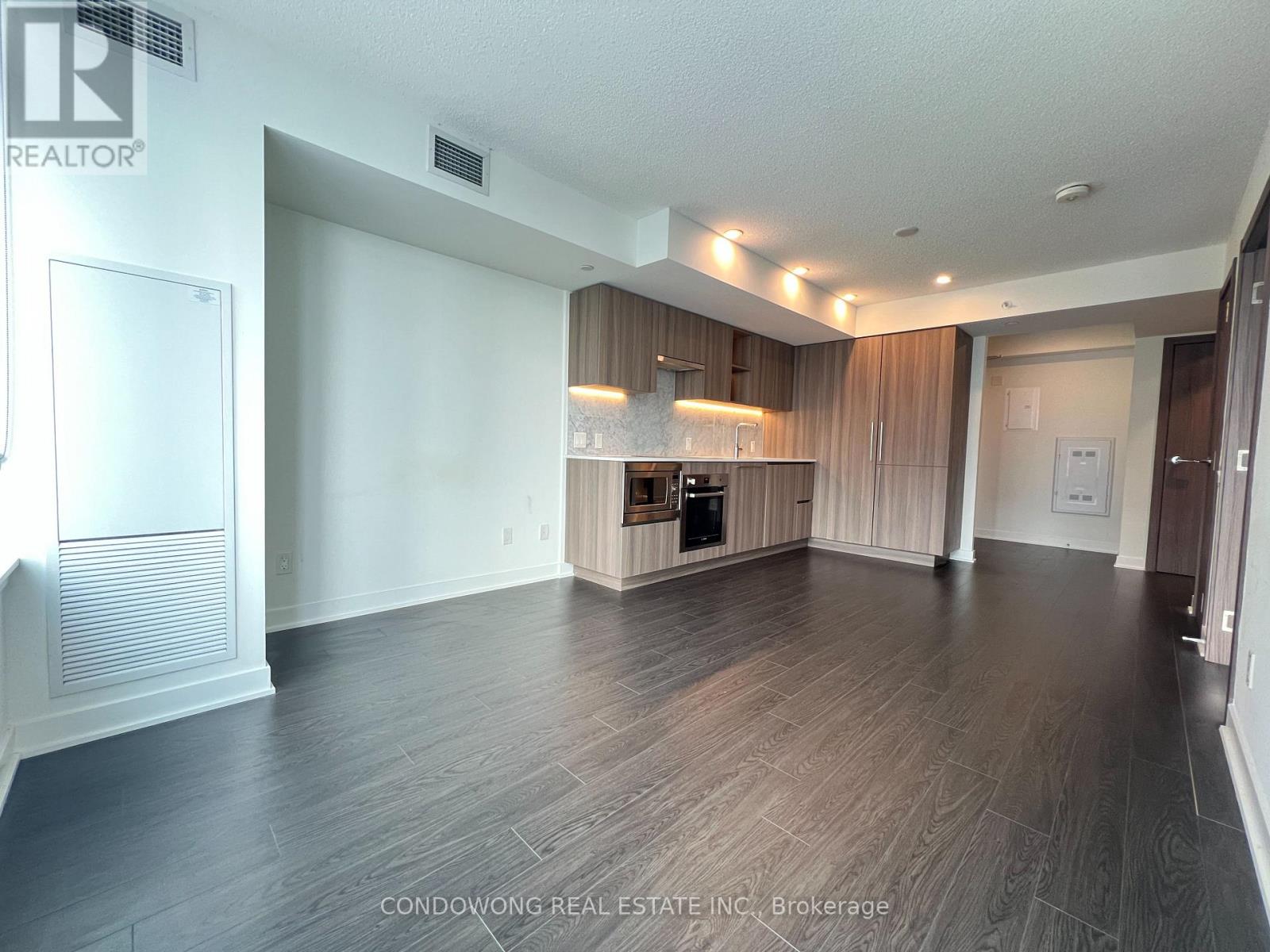 1815 - 19 Bathurst Street, Toronto, Ontario M5V 0N2 - Photo 5 - C12542870