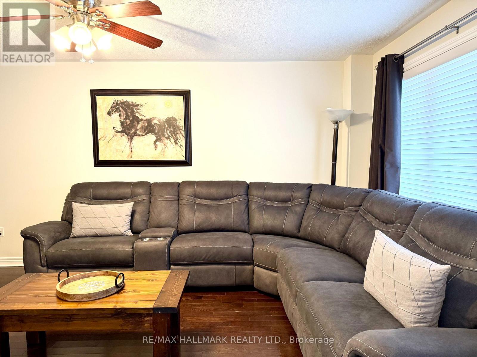 242 Karl Rose Trail, Newmarket, Ontario  L3X 3J2 - Photo 19 - N12542264