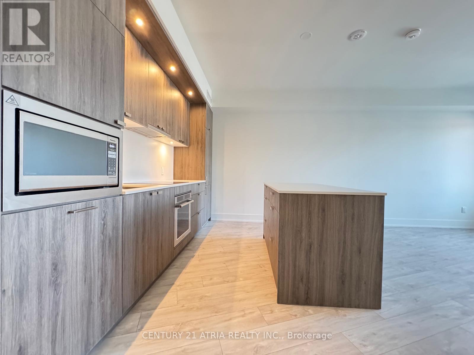 418 - 259 The Kingsway, Toronto, Ontario  M9A 0G2 - Photo 2 - W12541760