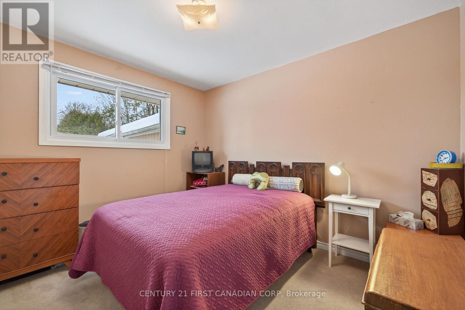 Photo 16 of 47 for 58 Scotchmere Crescent