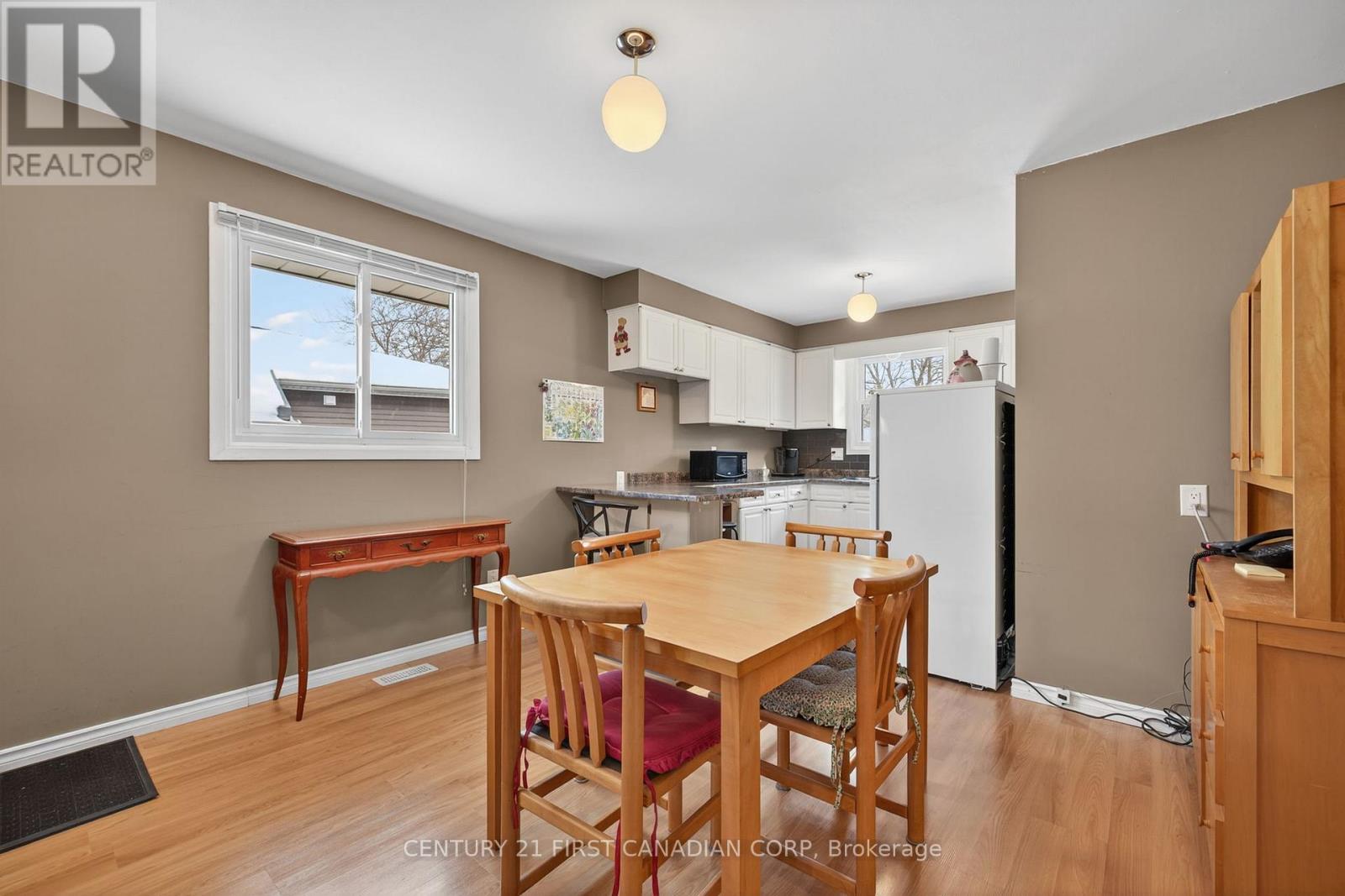 58 Scotchmere Crescent, London South, Ontario  N6E 2A1 - Photo 8 - X12542872