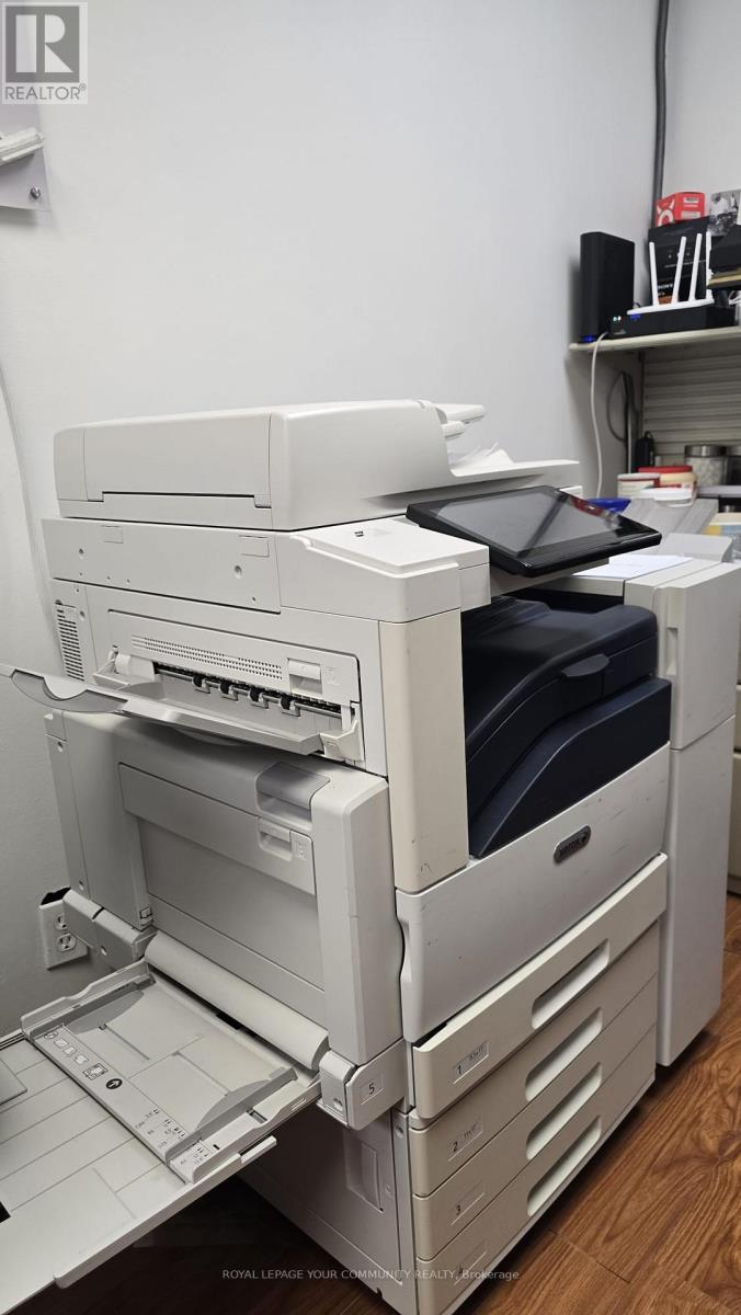 205 - 8108 Yonge Street, Vaughan, Ontario  L4J 1W4 - Photo 7 - N12542632