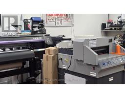 205 - 8108 YONGE STREET, Vaughan, Ontario