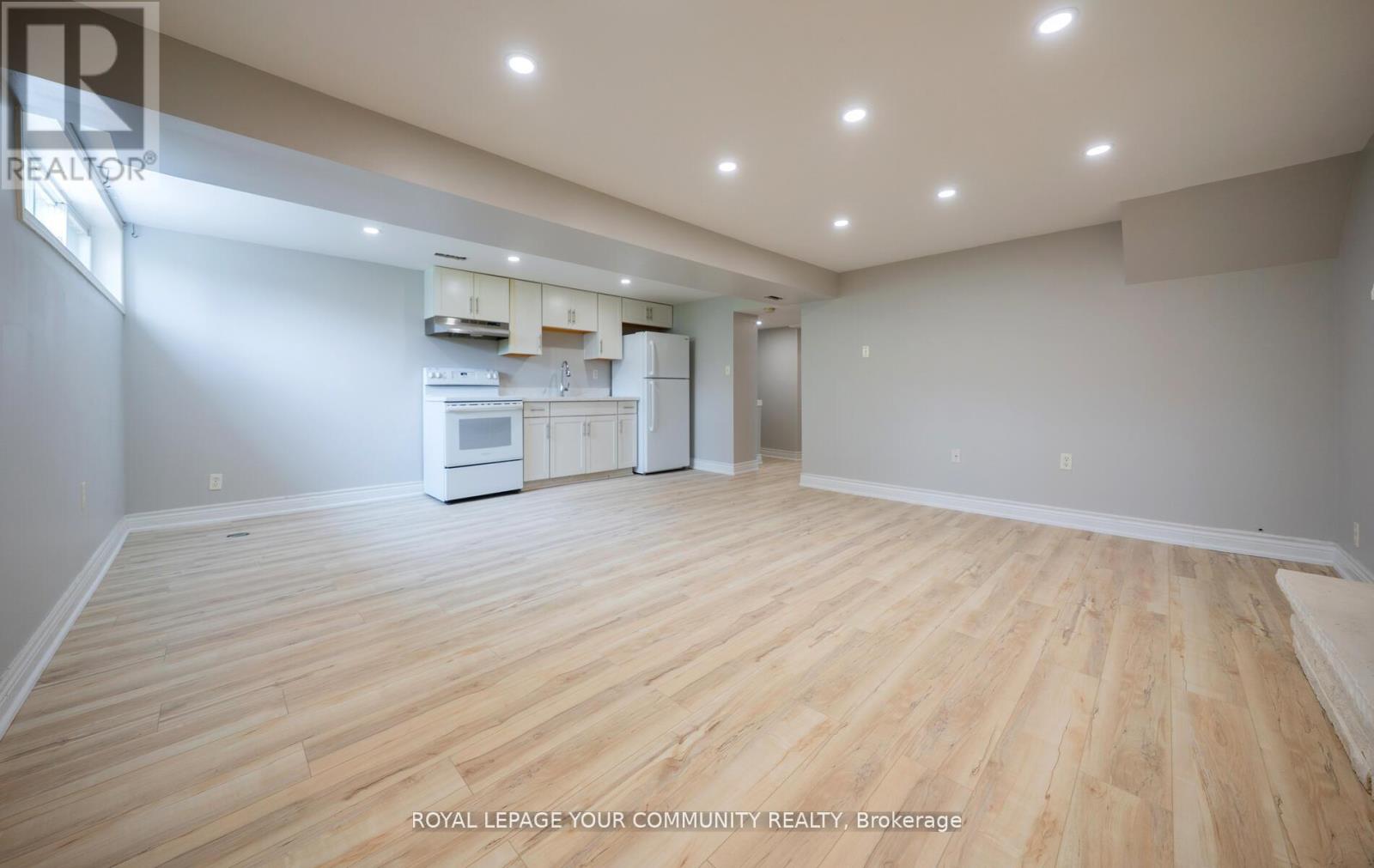 53 Newbury Drive, Newmarket, Ontario  L3Y 4P9 - Photo 33 - N12542658