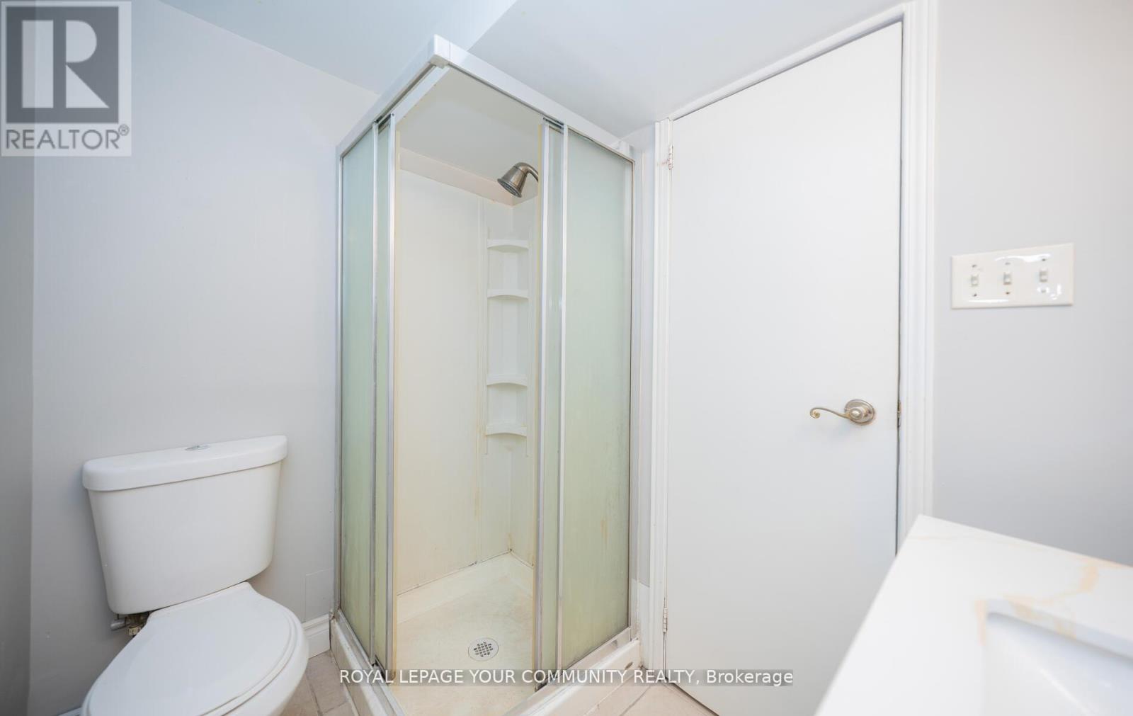 53 Newbury Drive, Newmarket, Ontario  L3Y 4P9 - Photo 38 - N12542658