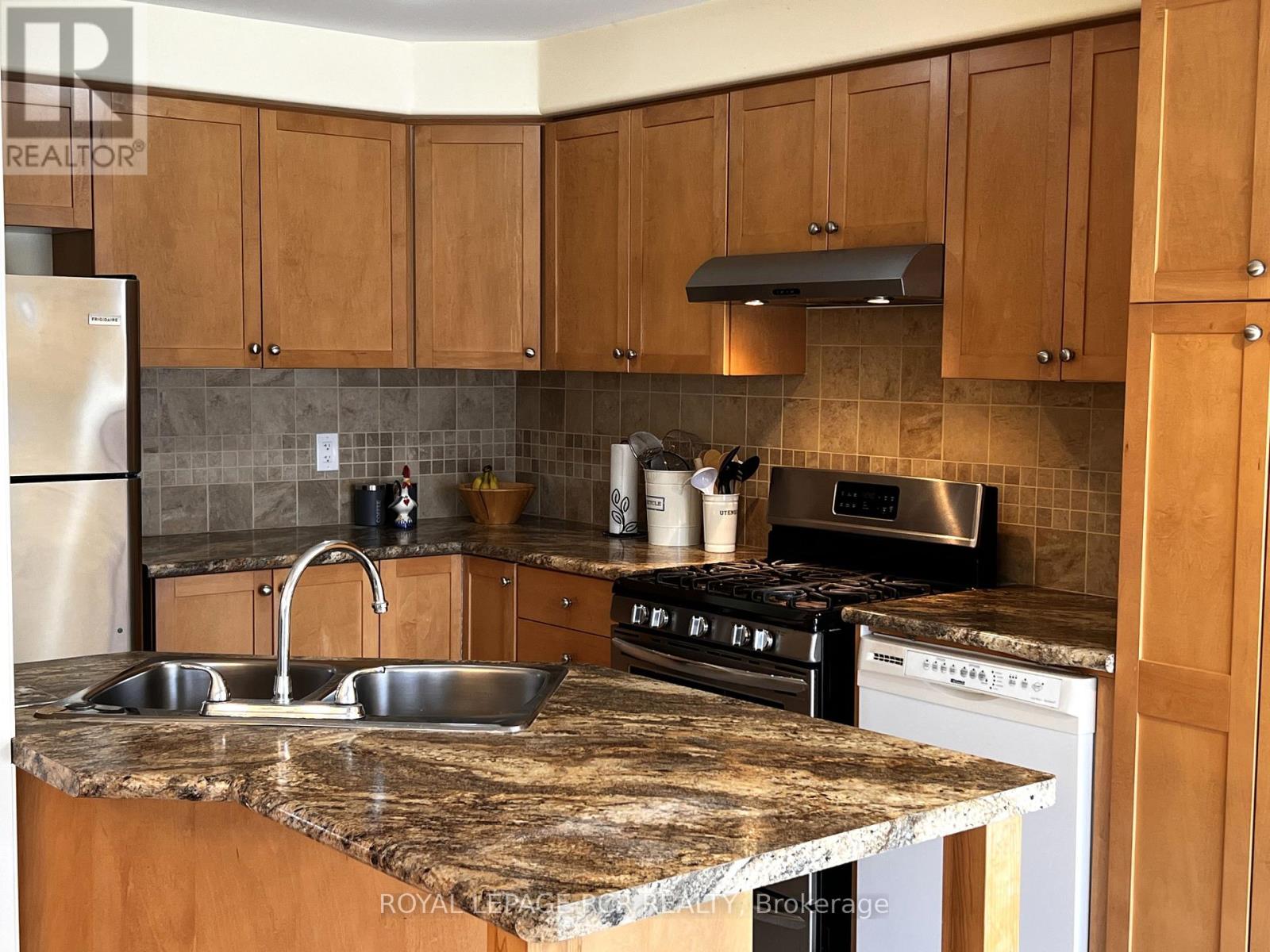 45 Buchanan Drive, New Tecumseth, Ontario  L9R 0A2 - Photo 9 - N12542724