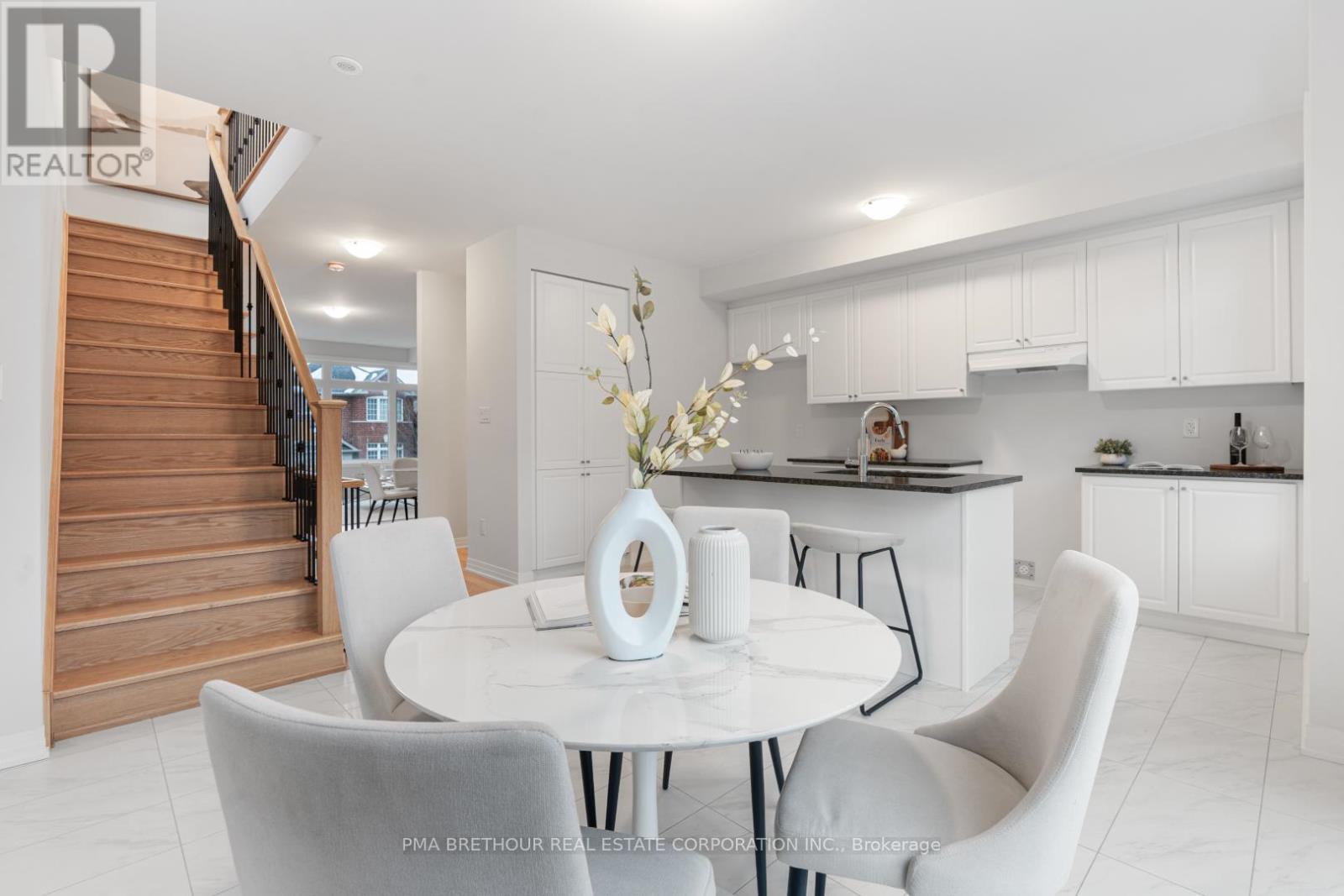 99 Rustle Woods Avenue, Markham, Ontario  L6B 0V2 - Photo 14 - N12542828