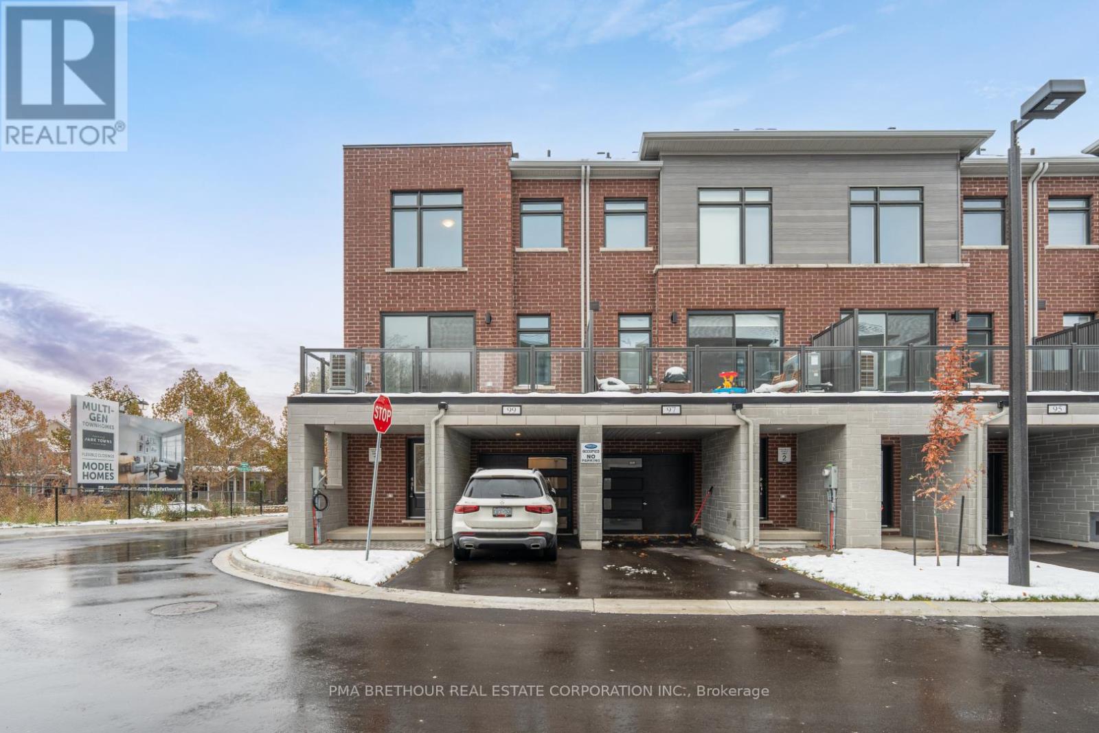 99 Rustle Woods Avenue, Markham, Ontario  L6B 0V2 - Photo 3 - N12542828