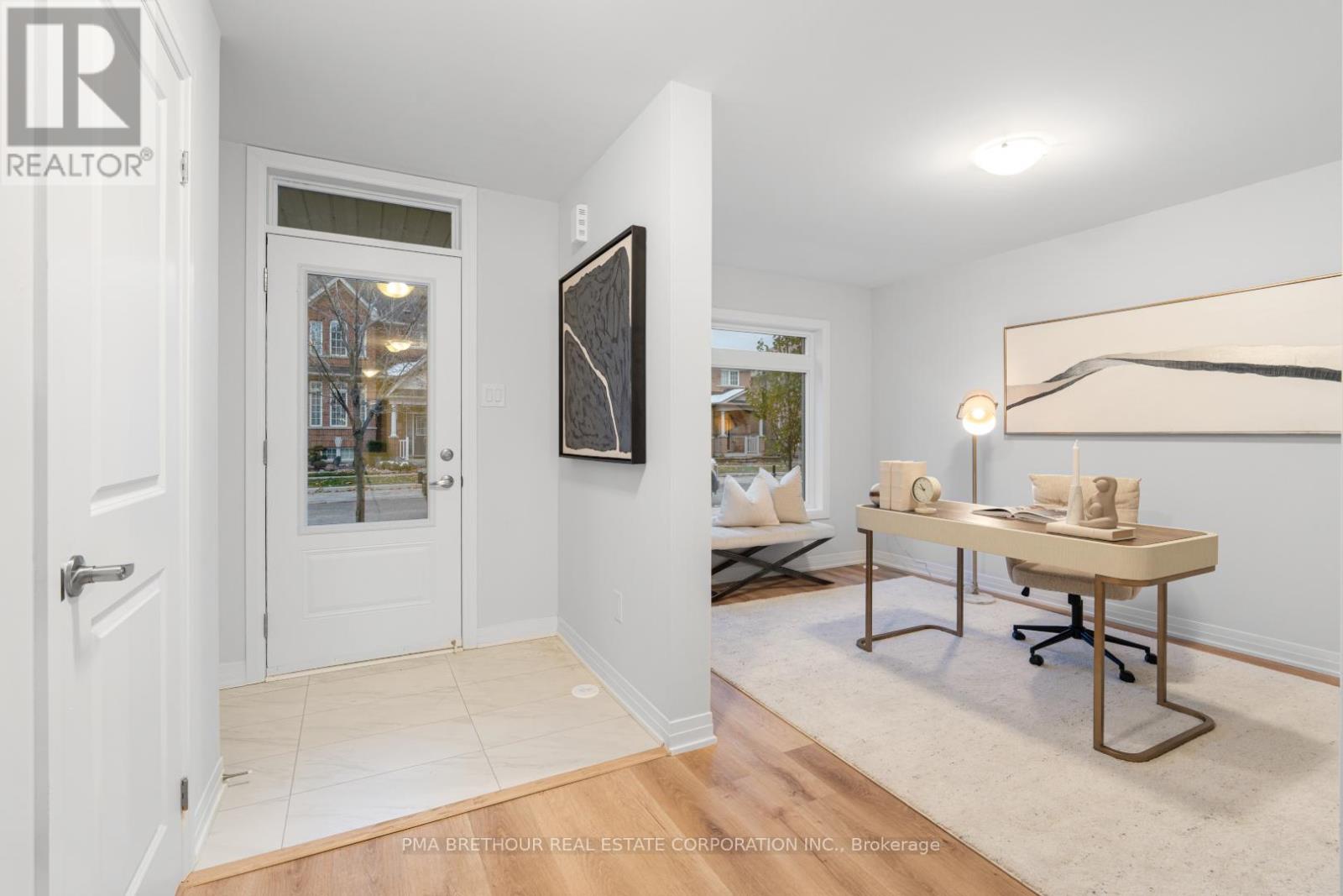 99 Rustle Woods Avenue, Markham, Ontario  L6B 0V2 - Photo 4 - N12542828